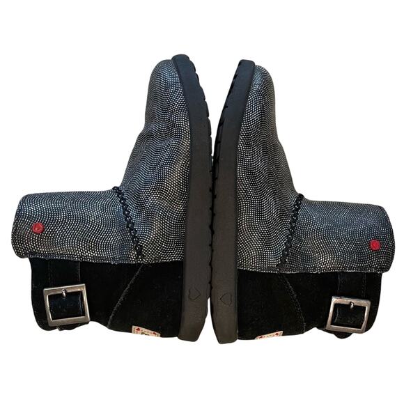 Ugg Girls JI Heart Ivy Short Mini Boots Suede Metallic Zip sz 4 Black 1010362 - Picture 3 of 17